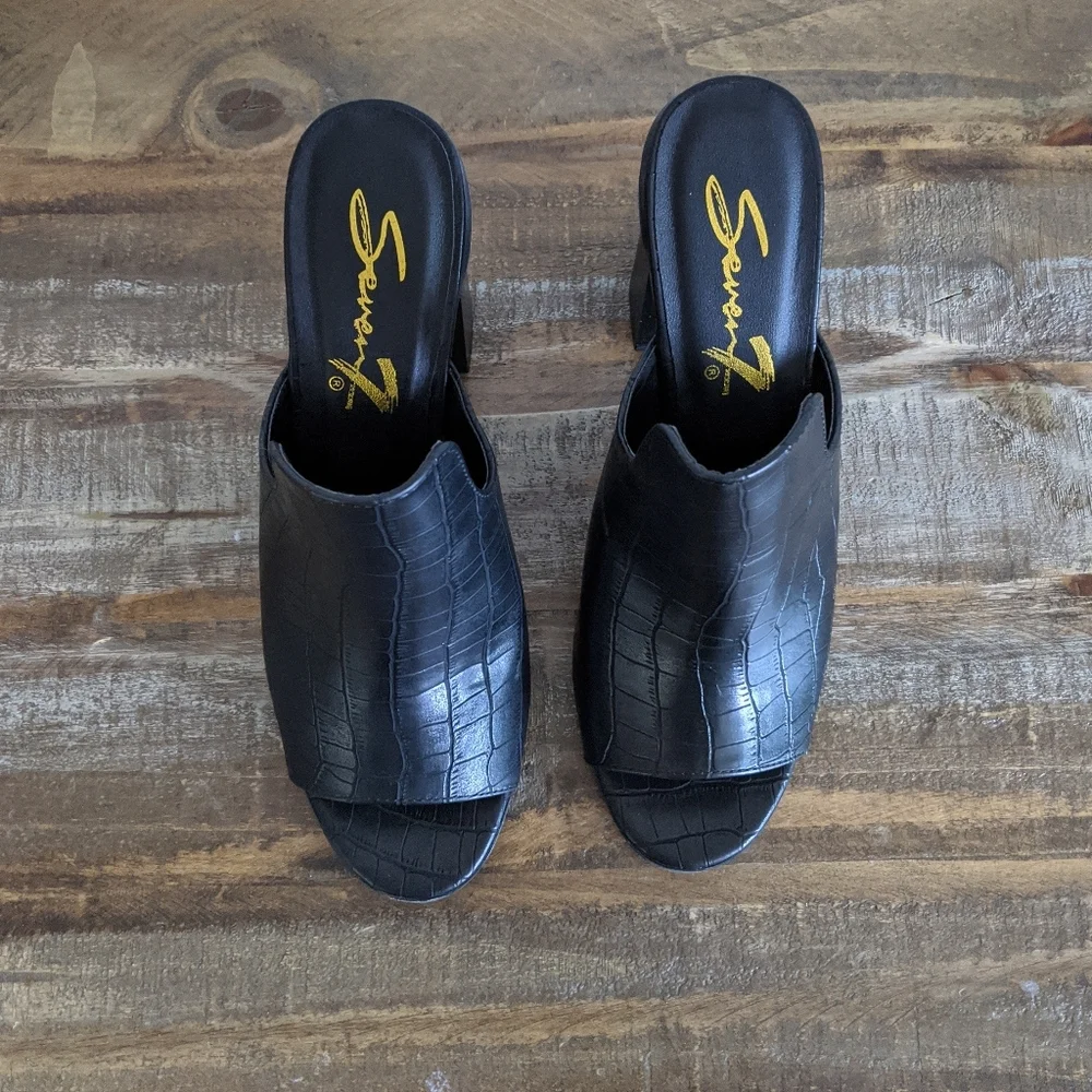 🆕🌿BLACK HEEL MULE SANDALS🌿